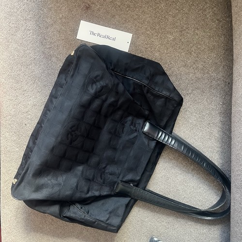 Chanel travel line black logo - black,