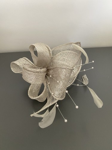 Coast silver grey - grey, fascinator