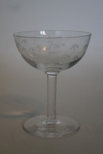 Cut and etched - cut, champagne