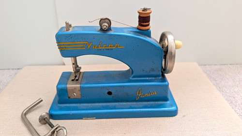 Vulcan junior mechanical hand - junior,