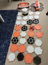 Hex Bug Track, Platforms