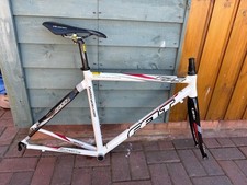 FELT F75 ALUMINIUM CARBON 700C