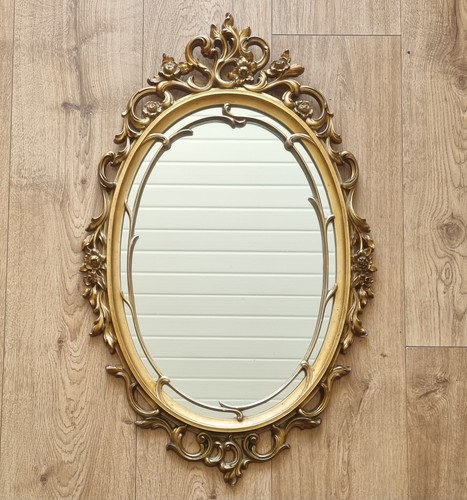 Vintage ornate gold resin wall - gold,