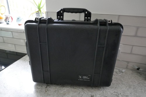 Pelicase 1560 with - foam, insert