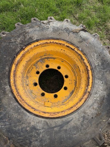 Solideal 405 tyre and - 405/70-20,