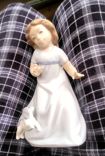 Vintage nao lladro figurine - by,