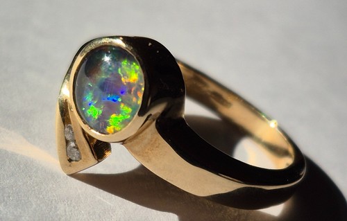 9ct gold black opal and - black,