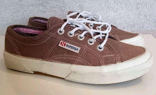 Superga fashion targets breast - fashion,