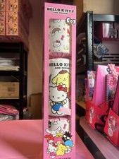 GIANT CHRISTMAS CRACKER HELLO KITTY CRACKER  55 CM STOCKING FILLERS HELLO KITTY