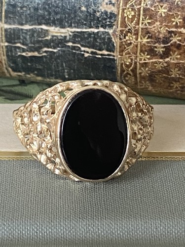 Gents 9ct gold onyx signet - gents,