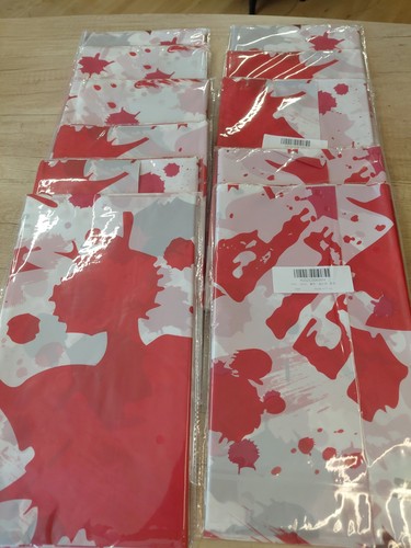 Joblot halloween table - 11,