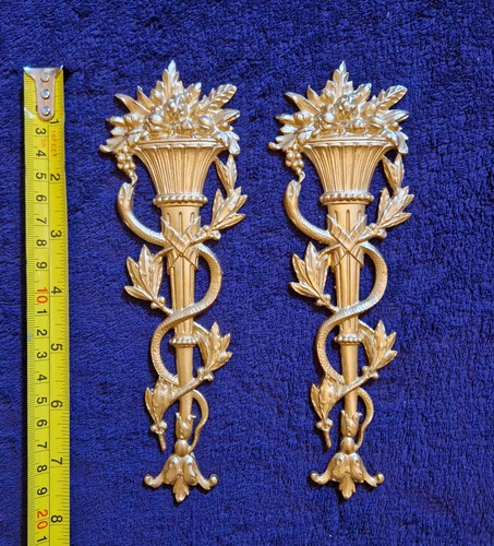 Pair decorative moulding - decorative,