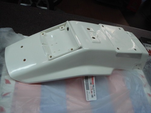 Original white rear fender new - original,