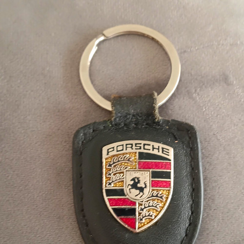 Porsche keyring genuine - porsche,