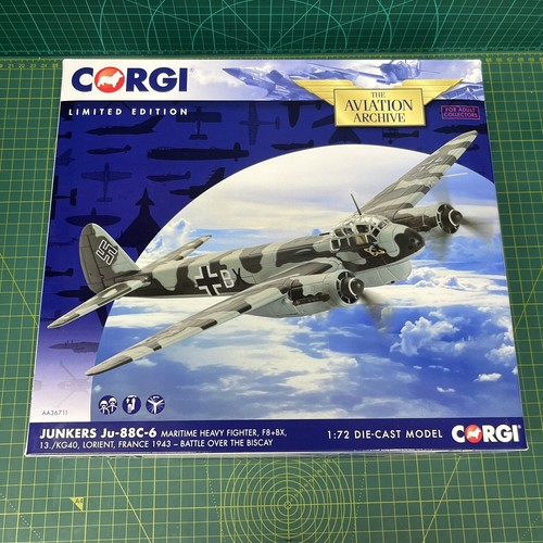 Corgi aa36711 junkers ju88 - corgi,