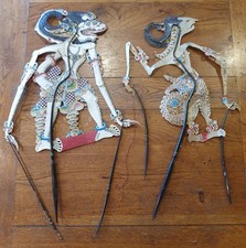 Pair old Indonesian shadow