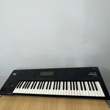 Korg 01/W 61-Keys Music Workstation Synthesizer - With Travel Bag