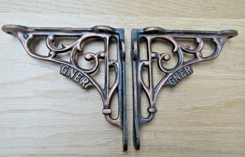 Pair gner cast iron - pair,