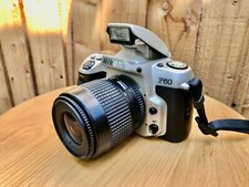 Nikon F60 camera with Nikon AF Nikkor 35-80mm 4-5.6 d lens, Mint Condition.