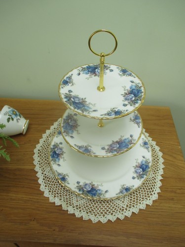 Lovely royal albert - royal,