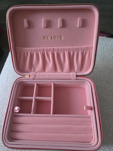 Pandora jewellery box - box, red