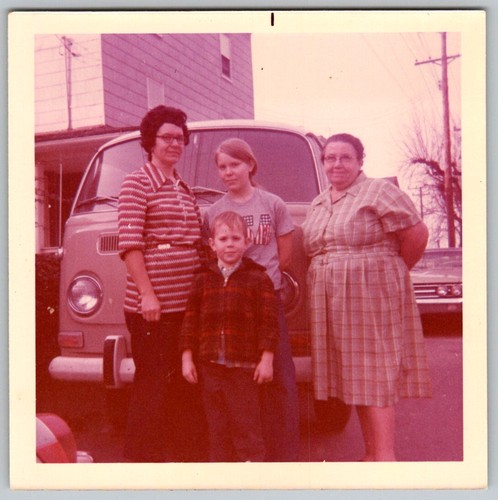 Vtg color snapshot family - color,