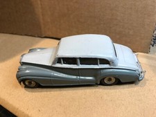 Vintage Dinky Toys 150 - Rolls Royce Silver Wraith NICE CONDITION PLEASE SEE PIC