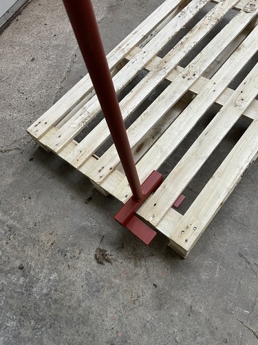 Pallet breaker buster - breaker,