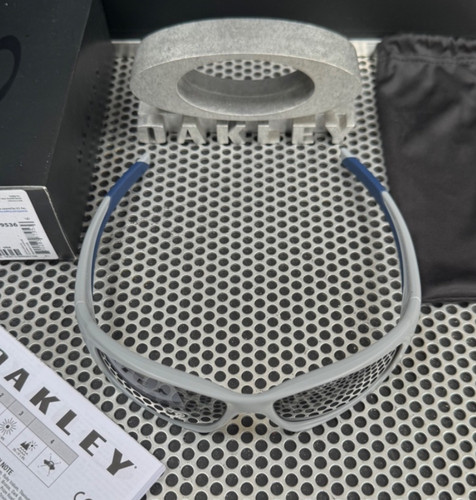 Oakley new valve matte fog - valve, |