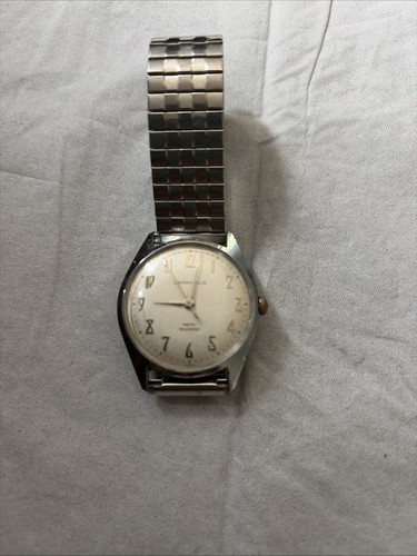 Caravelle bulova manual wind - bulova,