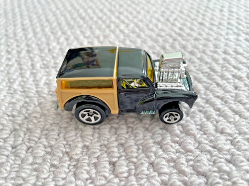 Hot wheels morris minor - hot,