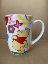 WINNIE THE POOH DISNEY STORE EXCUSIVE LARGE MUG NICE CONDITION FREE UK POSTAGE 