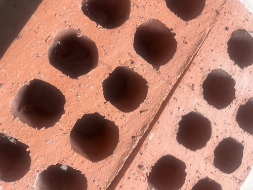 100 red engineering bricks - red,