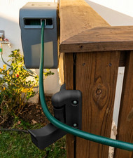 Heavy duty garden hose corner - duty,