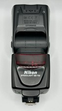 Nikon SB-700 Speedlight Flash