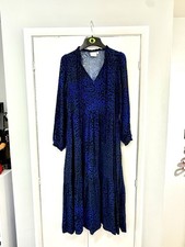 Scamp And Dude midi Dress Size