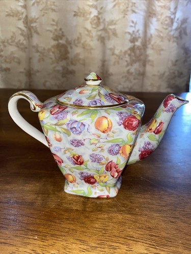 Royal winton chintz - *royal,
