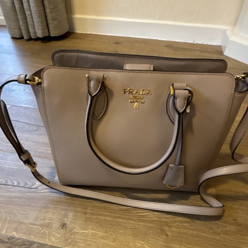 Prada beige saffiano leather - prada,