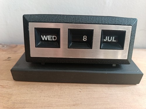 Black vintage perpetual desk - vintage,