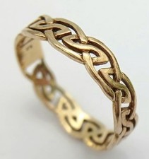 Vintage 9ct Gold Celtic Band