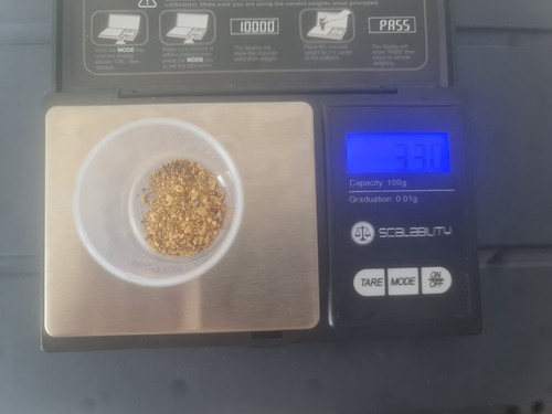 Gold fines 3grams - gold, 3.3grams