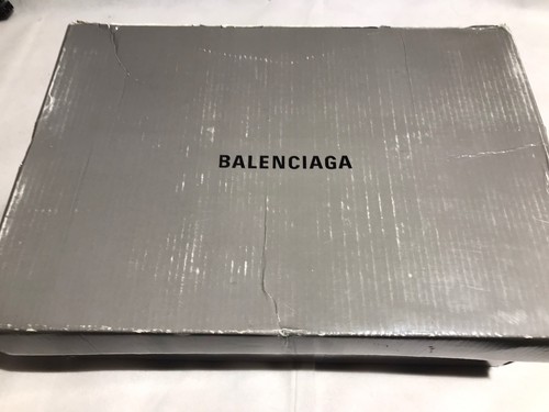 Balenciage empty box - empty,