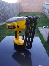 Dewalt DC 618 18V. Nailer Gun(Used) Everything working   just not firing.
