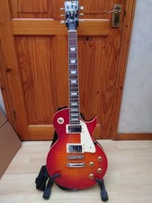Vintage v100 electric guitar - vintage,