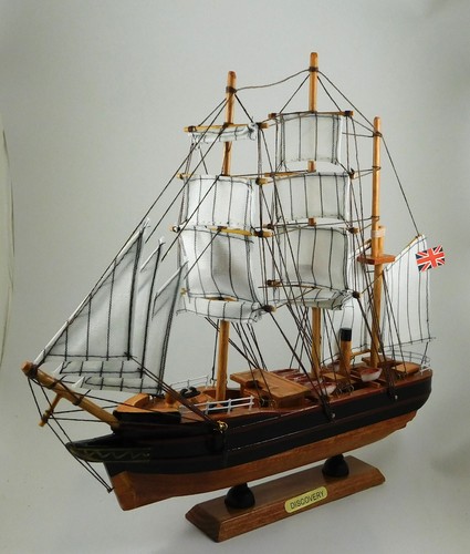Model discovery sailing ship - discovery, |