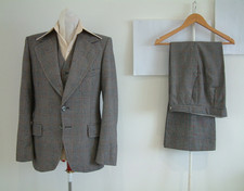 1970's 3 PIECE SUIT..34" x