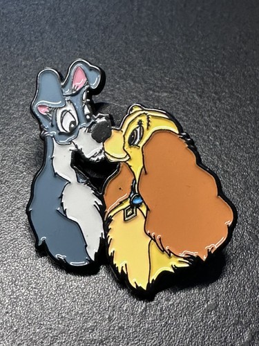 Lady the tramp - enamel, pin