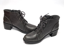 Easy Street Becker Grey