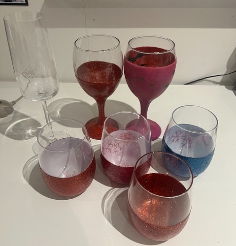 Various decorative drinking - various,