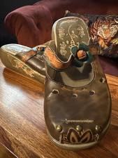 Socofy Style Floral Leather